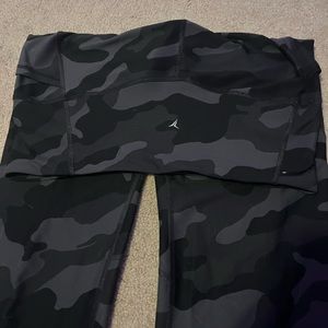 Old Navy woman’s leggings